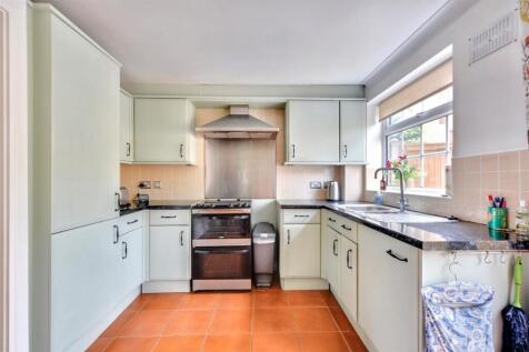 Kitchen_2.jpeg