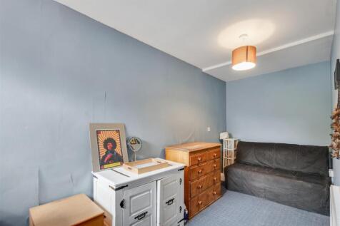 Bedroom 2_1.jpeg