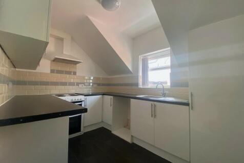Master Suite with ensuite &amp; dressing room