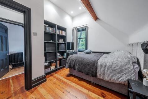 Coach House Bedroom
