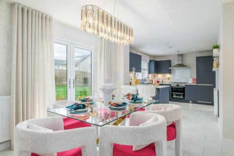 Dining/Kitchen