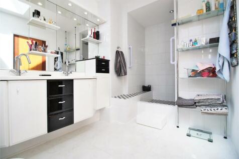 Master En-Suite