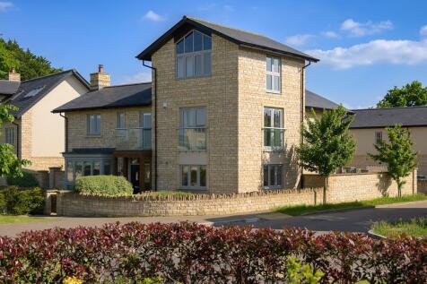 27 Hopton Way - Low Res-1.jpg