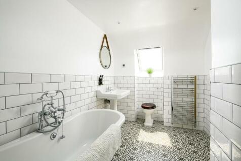 Bedroom2_Ensuite.jpg