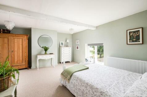 Bedroom1_1.jpg