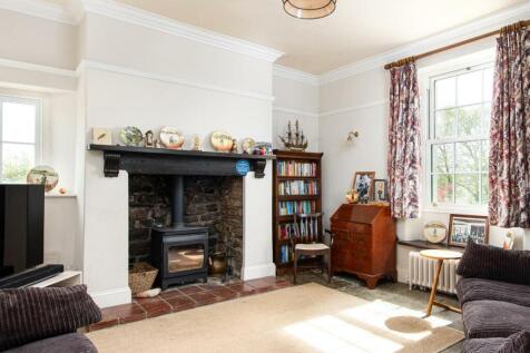 Sitting_Room_crop.jpg