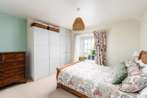 Bedroom2.jpg