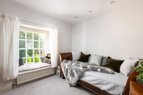 Bedroom3.jpg