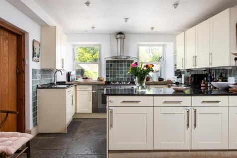 Kitchen_3 - Copy.jpg