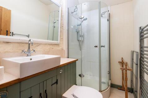 Annex_Shower.jpeg