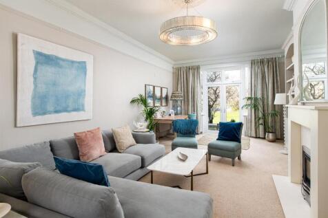 Sitting_Room_5.jpg