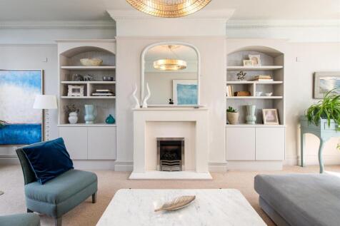 Sitting_Room_4.jpg