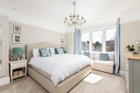 Bedroom1_1.jpg