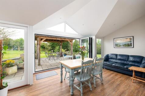 Breakfast_Room_2.jpg