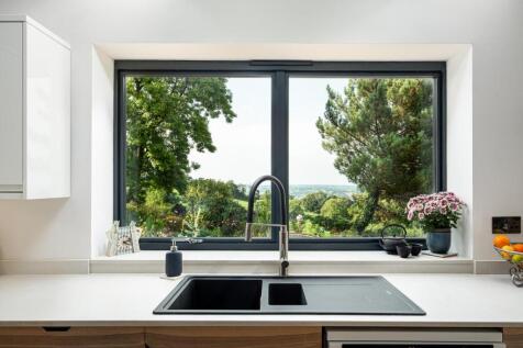 Kitchen_3.jpg