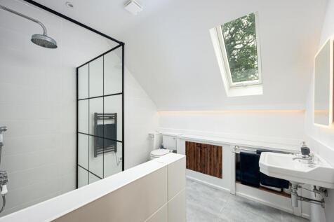 Bedroom1_Ensuite.jpg