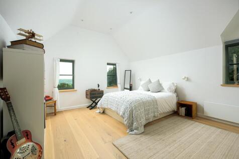 Bedroom2_1.jpg
