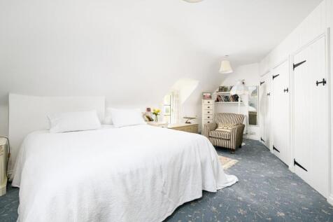 Bedroom2_1.jpg
