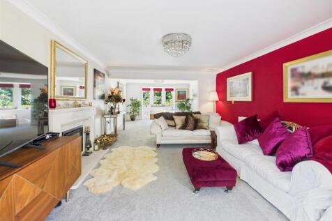Sitting room .jpg