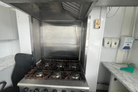 WhatsApp Image 2024-11-04 at 15.00.49 (1).jpeg