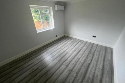 WhatsApp Image 2024-11-04 at 15.00.47 (2).jpeg