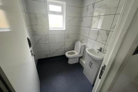 WhatsApp Image 2024-11-04 at 15.00.45 (1).jpeg