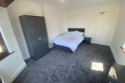 WhatsApp Image 2025-05-12 at 14.26.23 (5).jpeg