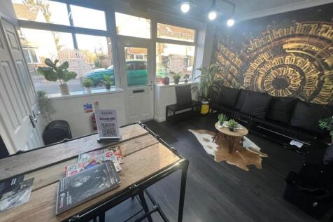 WhatsApp Image 2025-01-27 at 14.28.21 (3).jpeg