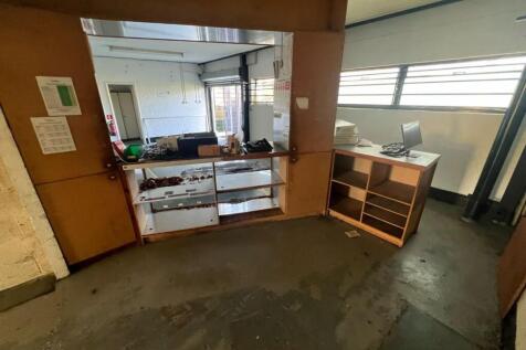 WhatsApp Image 2025-03-03 at 11.08.59 (1).jpeg