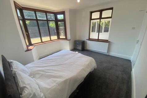 WhatsApp Image 2025-05-12 at 14.26.22 (1).jpeg