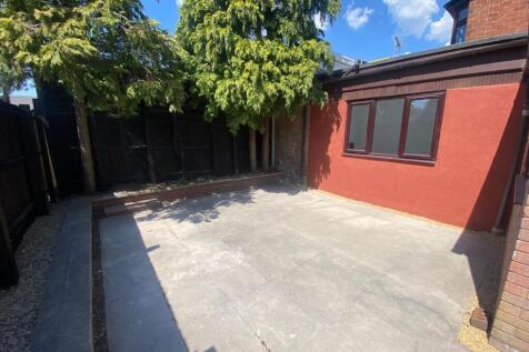 WhatsApp Image 2025-05-12 at 14.26.17 (1).jpeg