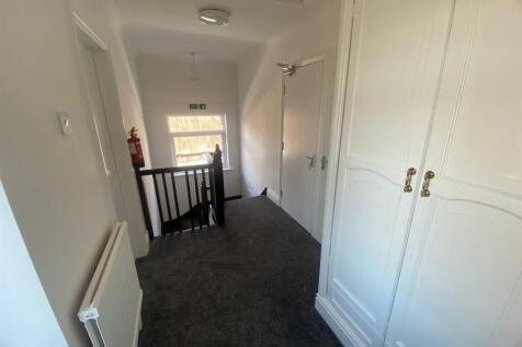 WhatsApp Image 2025-05-12 at 14.26.22 (3).jpeg