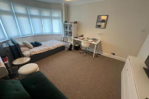 WhatsApp Image 2025-11-04 at 15.15.06 (8).jpeg