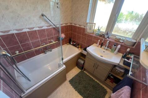 WhatsApp Image 2025-11-04 at 15.15.06 (12).jpeg