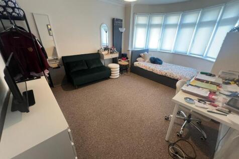 WhatsApp Image 2025-11-04 at 15.15.06 (7).jpeg