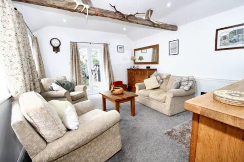 REAR RECEPTION ROOM 