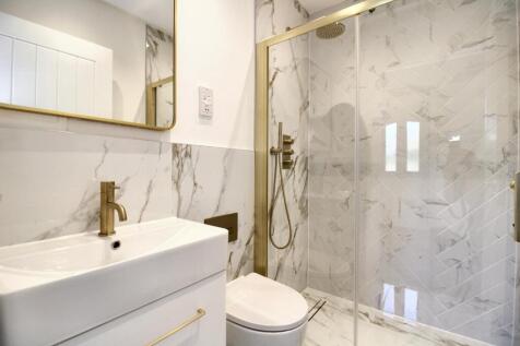 DOWNSTAIRS SHOWER ROOM