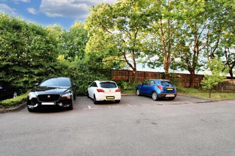 PARKING SPACE 