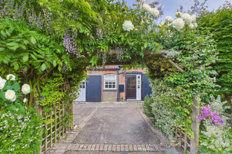 Mentmore flower entrance
