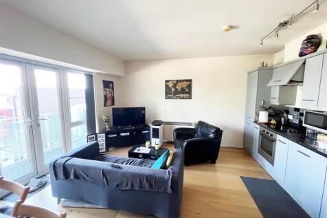 LIVING ROOM/KITCHEN