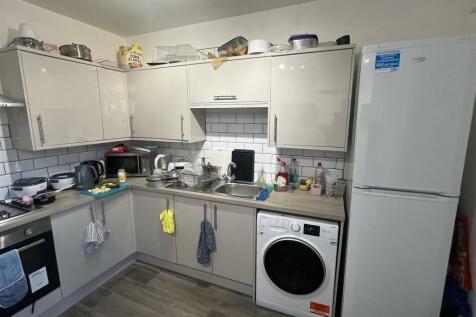 Communal Kitchen Diner