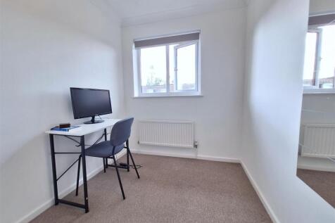 2nd bedroom.jpg