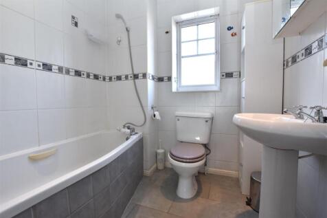 27 Clonmel Close (9).JPG