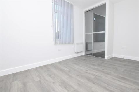 Flat 2, 14a Church Road  (1).JPG