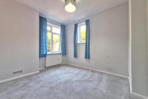 bedroom.jpg