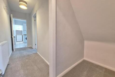 Hallway.jpg