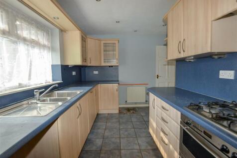 Kitchen 2.jpg