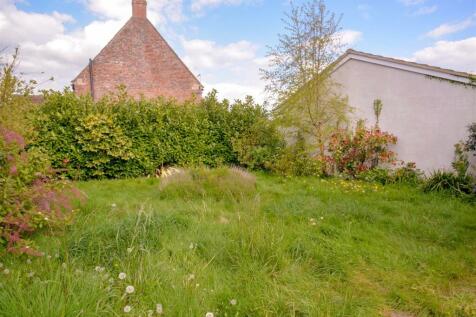 Front Garden 1.jpg