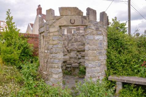 Rear Garden 3.jpg