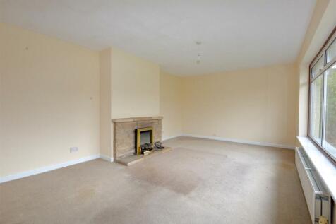 Living Room 2.jpg